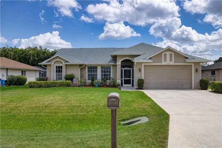 17261  Trappers  DR, Fort Myers, FL 33967