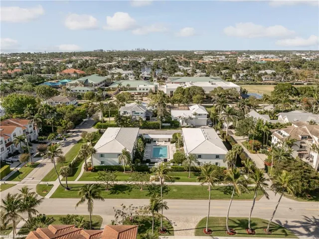 Aerial view featuring a residential view