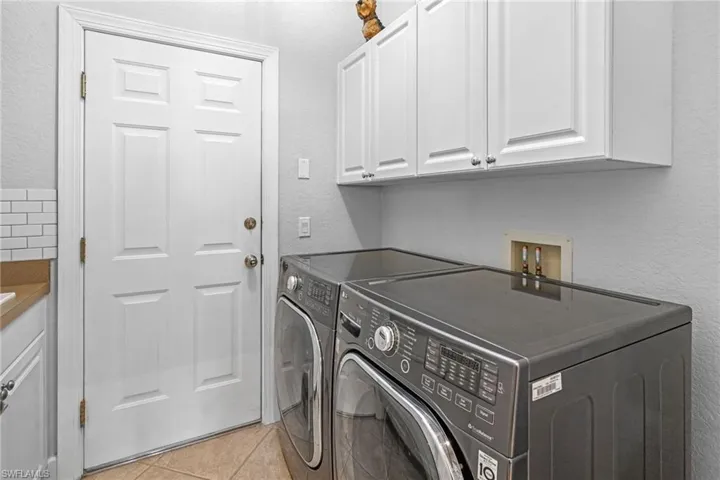 5589  Whispering Willow  WAY, Fort Myers, FL 33908
