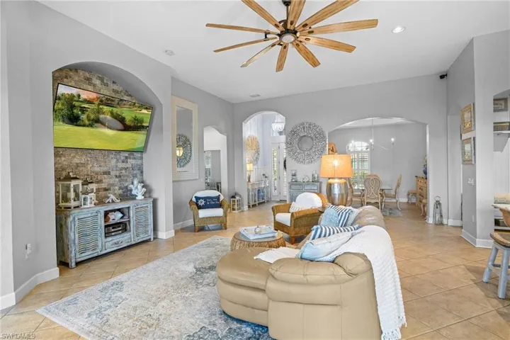 5589  Whispering Willow  WAY, Fort Myers, FL 33908