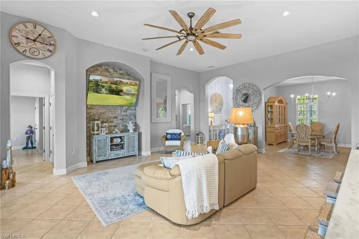 5589  Whispering Willow  WAY, Fort Myers, FL 33908