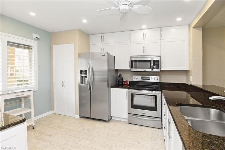 Lots of recessed lighting