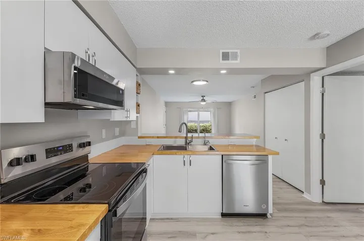 251  Quail Forest  BLVD, Naples, FL 34105