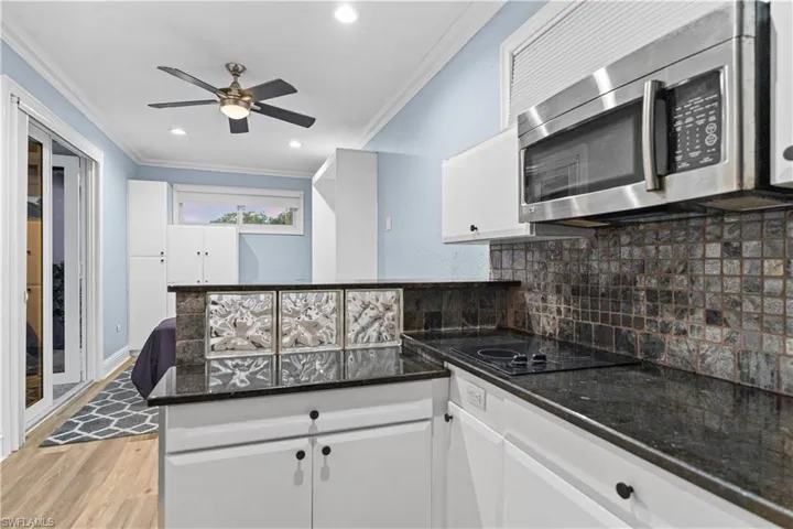 646 111th Ave N, Naples, Florida 34108