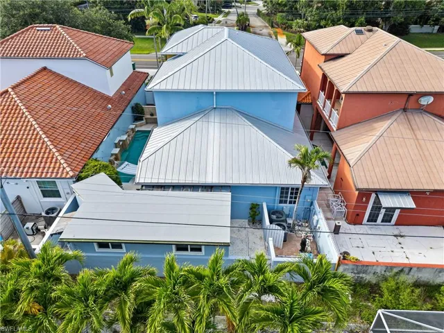 646 111th Ave N, Naples, Florida 34108