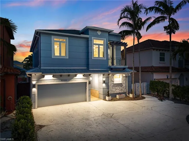 646 111th Ave N, Naples, Florida 34108