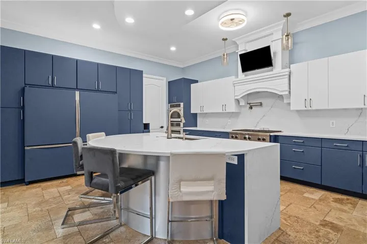 646 111th Ave N, Naples, Florida 34108