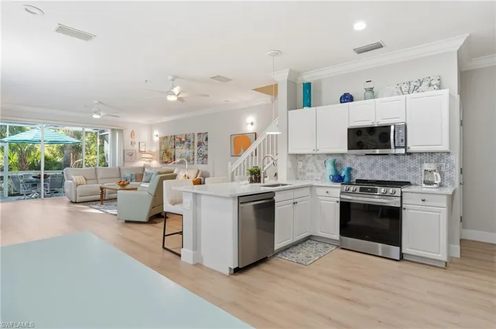 15671 Marcello Cir 124, Naples, Florida 34110