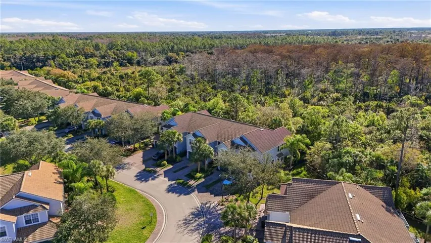 15671 Marcello Cir 124, Naples, Florida 34110