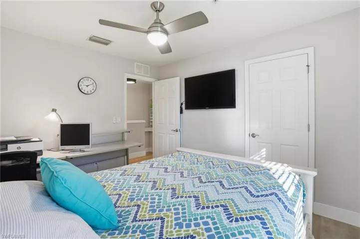 15671 Marcello Cir 124, Naples, Florida 34110