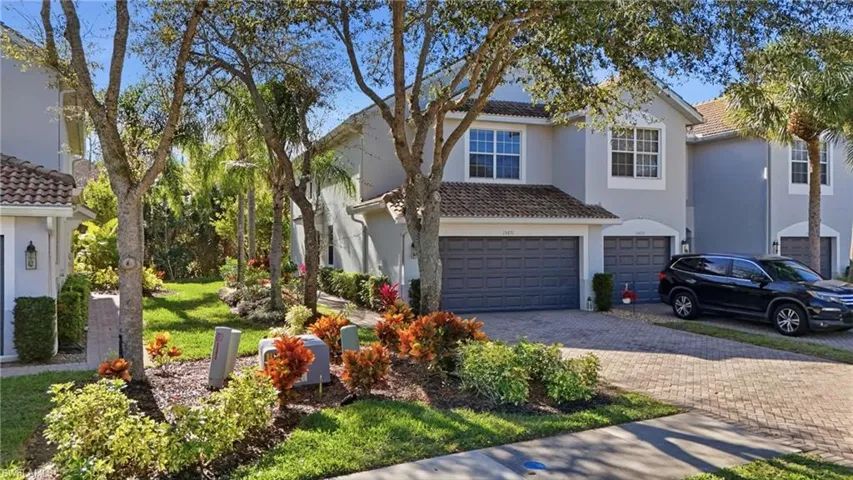 15671 Marcello Cir 124, Naples, Florida 34110