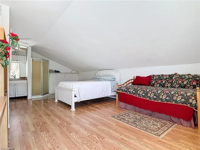 Studio bed and daybed