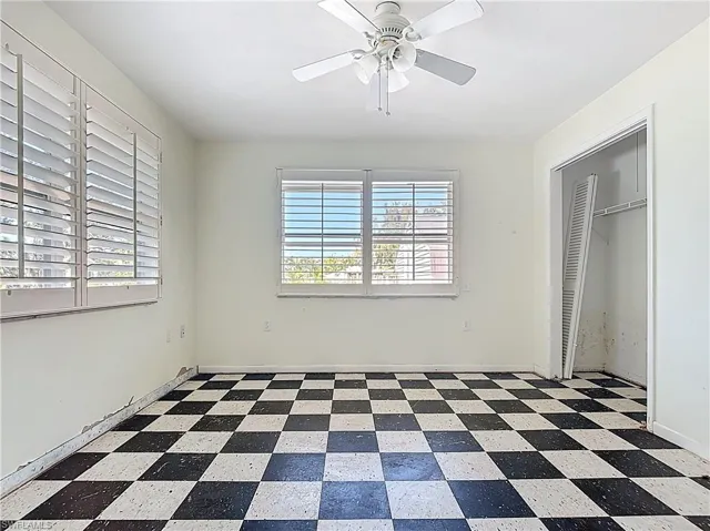 Guest bedroom 1