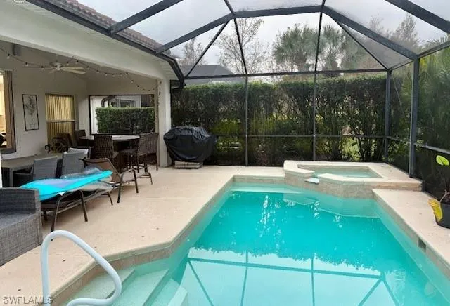 10074 Oakhurst Way, Fort Myers, Florida 33913