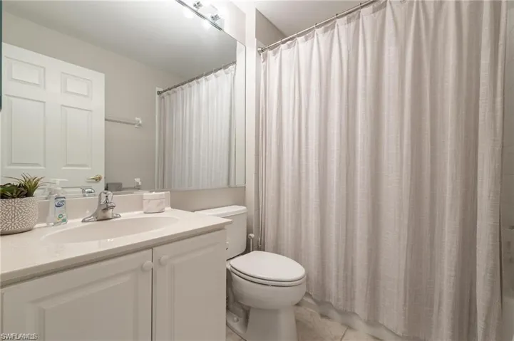 10074 Oakhurst Way, Fort Myers, Florida 33913