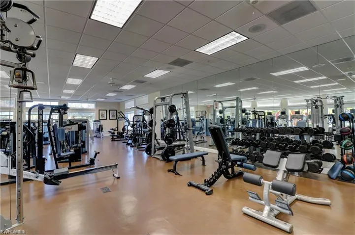 10074 Oakhurst Way, Fort Myers, Florida 33913
