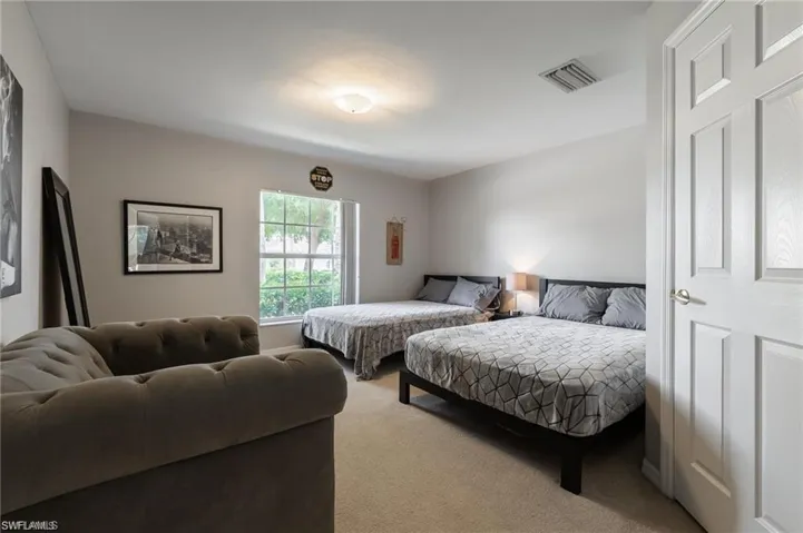 10074 Oakhurst Way, Fort Myers, Florida 33913