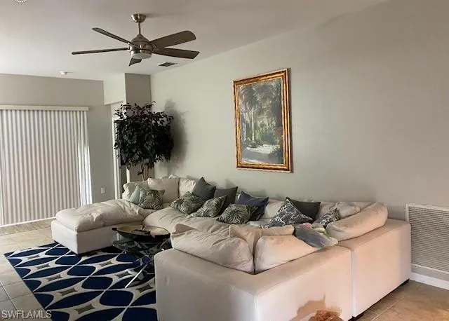 10074 Oakhurst Way, Fort Myers, Florida 33913