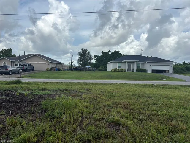 2155 Ne 20th Ln, Cape Coral, Florida 33909