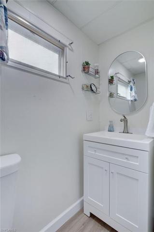 114  Jasmine  LN, Naples, FL 34114