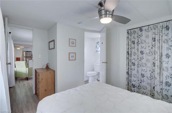 114  Jasmine  LN, Naples, FL 34114