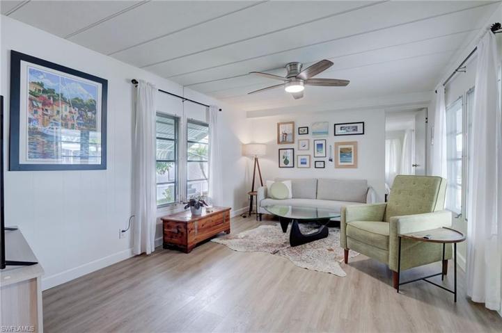 114  Jasmine  LN, Naples, FL 34114
