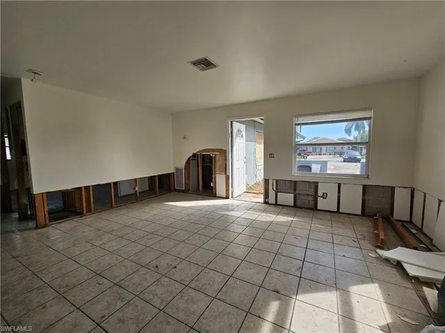 Living Room Area, Unit 2