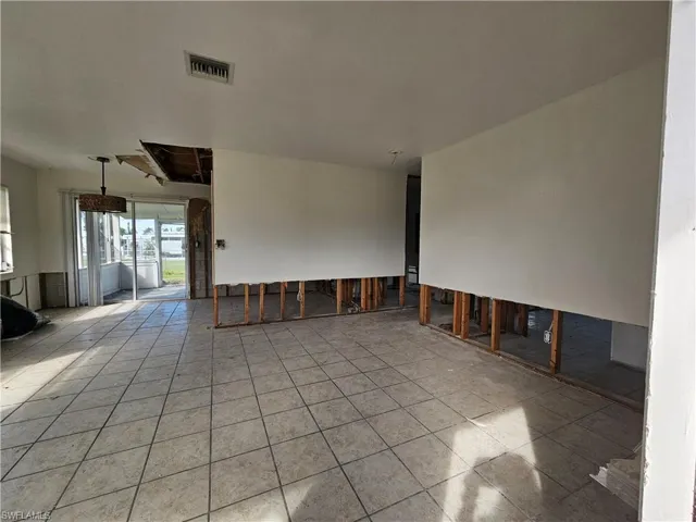 Living Room Area, Unit 2