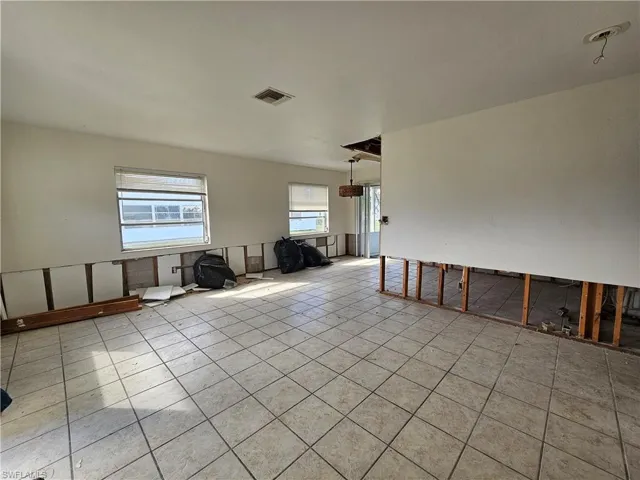 Living Room Area, Unit 2