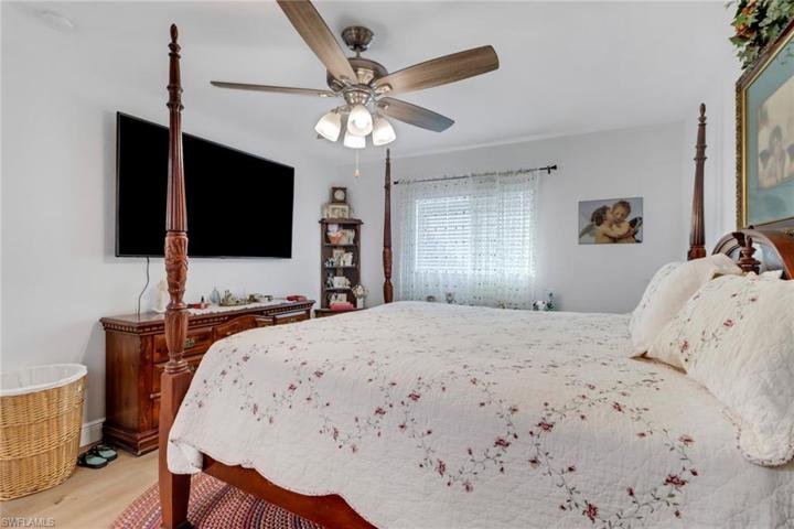 2606 NW 25th ST, CAPE CORAL FL 33993