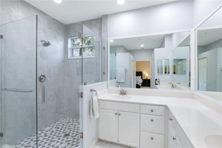 en suite bath