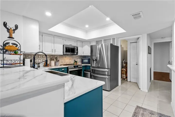 1920  Virginia  AVE, Fort Myers, FL 33901