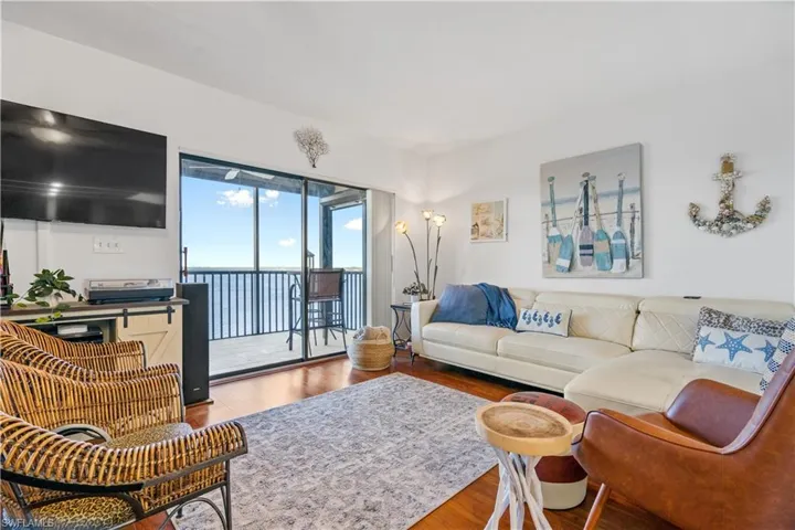 1920  Virginia  AVE, Fort Myers, FL 33901