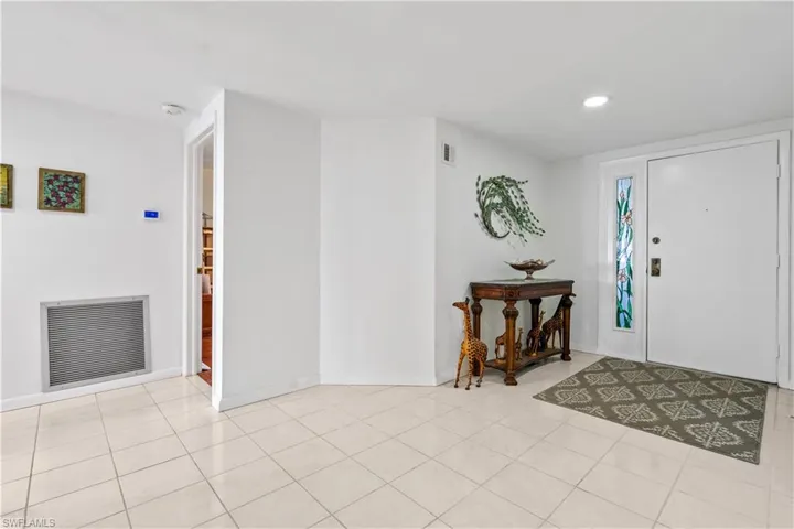 1920  Virginia  AVE, Fort Myers, FL 33901