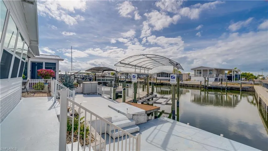 3033 Bounty Ln, St. James City, Florida 33956