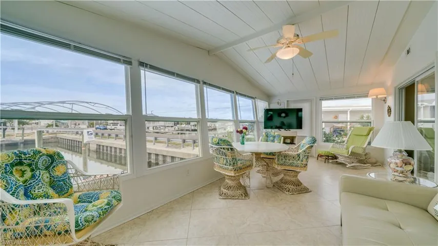 3033 Bounty Ln, St. James City, Florida 33956