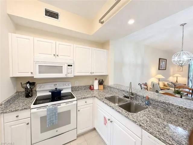 3960 Loblolly Bay Dr 203, Naples, Florida 34114