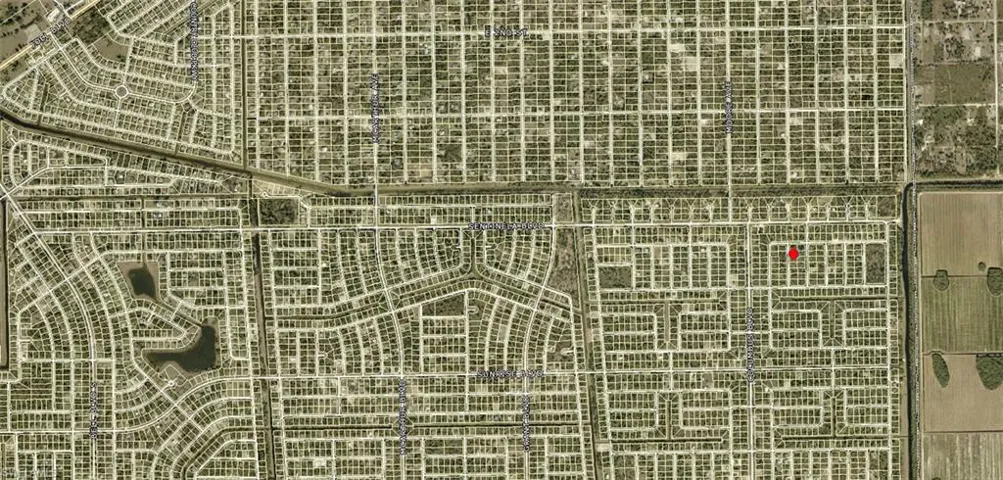 127 Natick Ave S, Lehigh Acres, Florida 33974