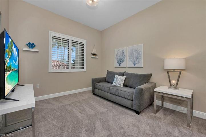 Den - Easy Conversion to a 3rd Bedroom