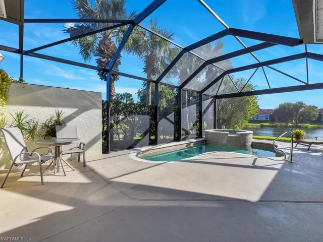 Spacious Pool Deck