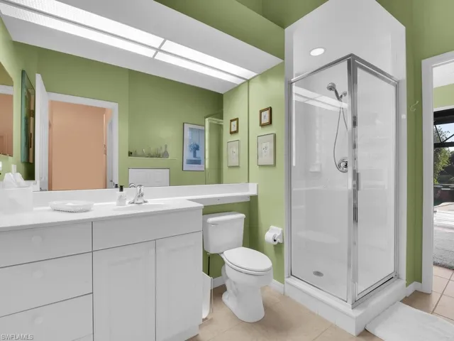 Jack-n-Jill Bath