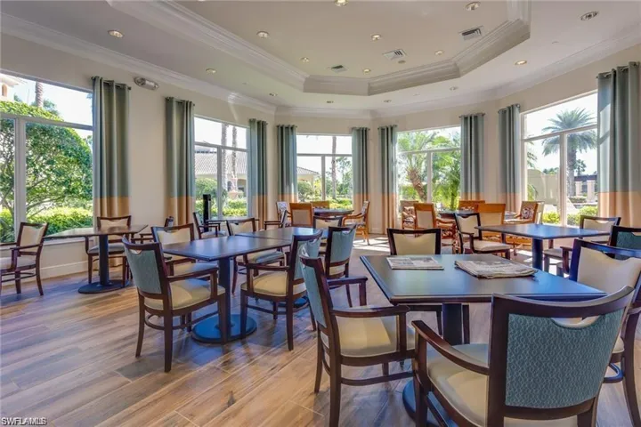 2434  Butterfly Palm  DR, Naples, FL 34119