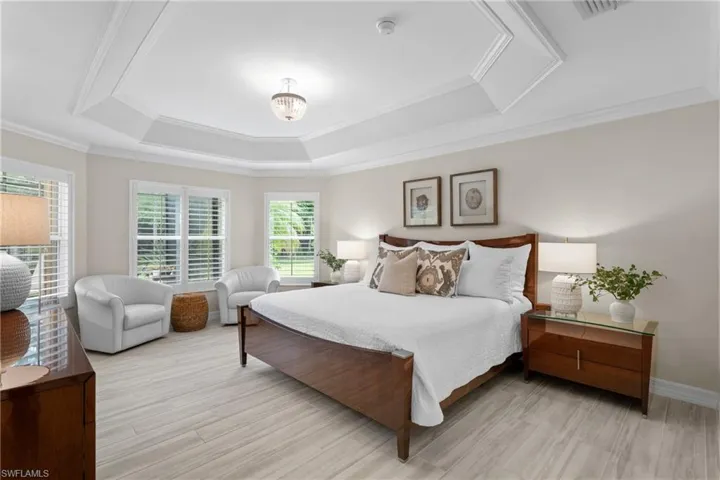 2434  Butterfly Palm  DR, Naples, FL 34119