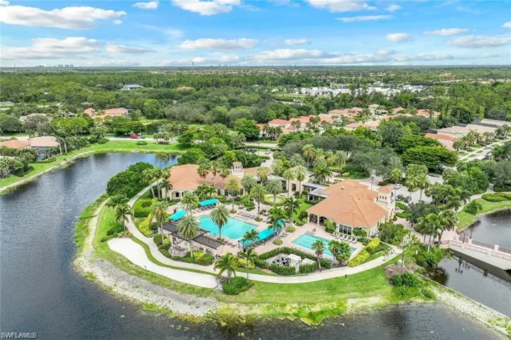 2434  Butterfly Palm  DR, Naples, FL 34119