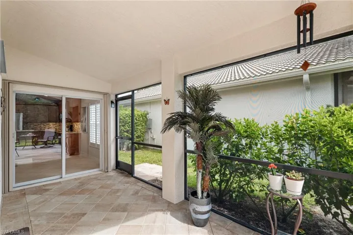 2434  Butterfly Palm  DR, Naples, FL 34119