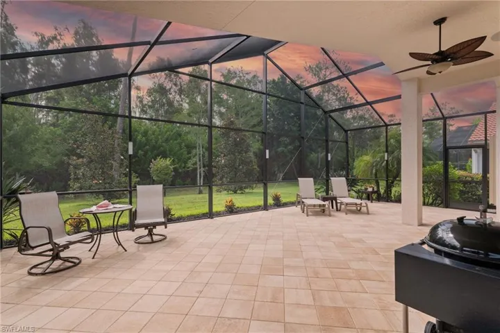 2434  Butterfly Palm  DR, Naples, FL 34119