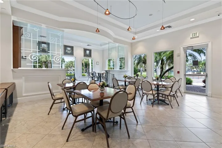 2434  Butterfly Palm  DR, Naples, FL 34119