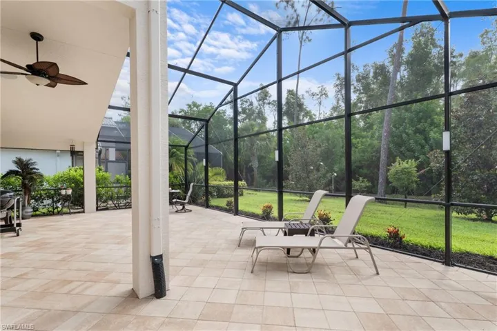 2434  Butterfly Palm  DR, Naples, FL 34119