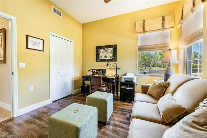 3rd bedroom or den