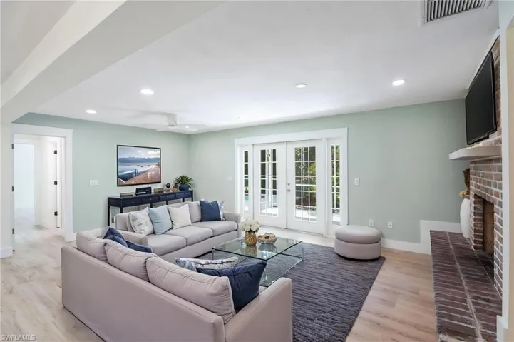 15180 Briar Ridge Cir, Fort Myers, Florida 33912